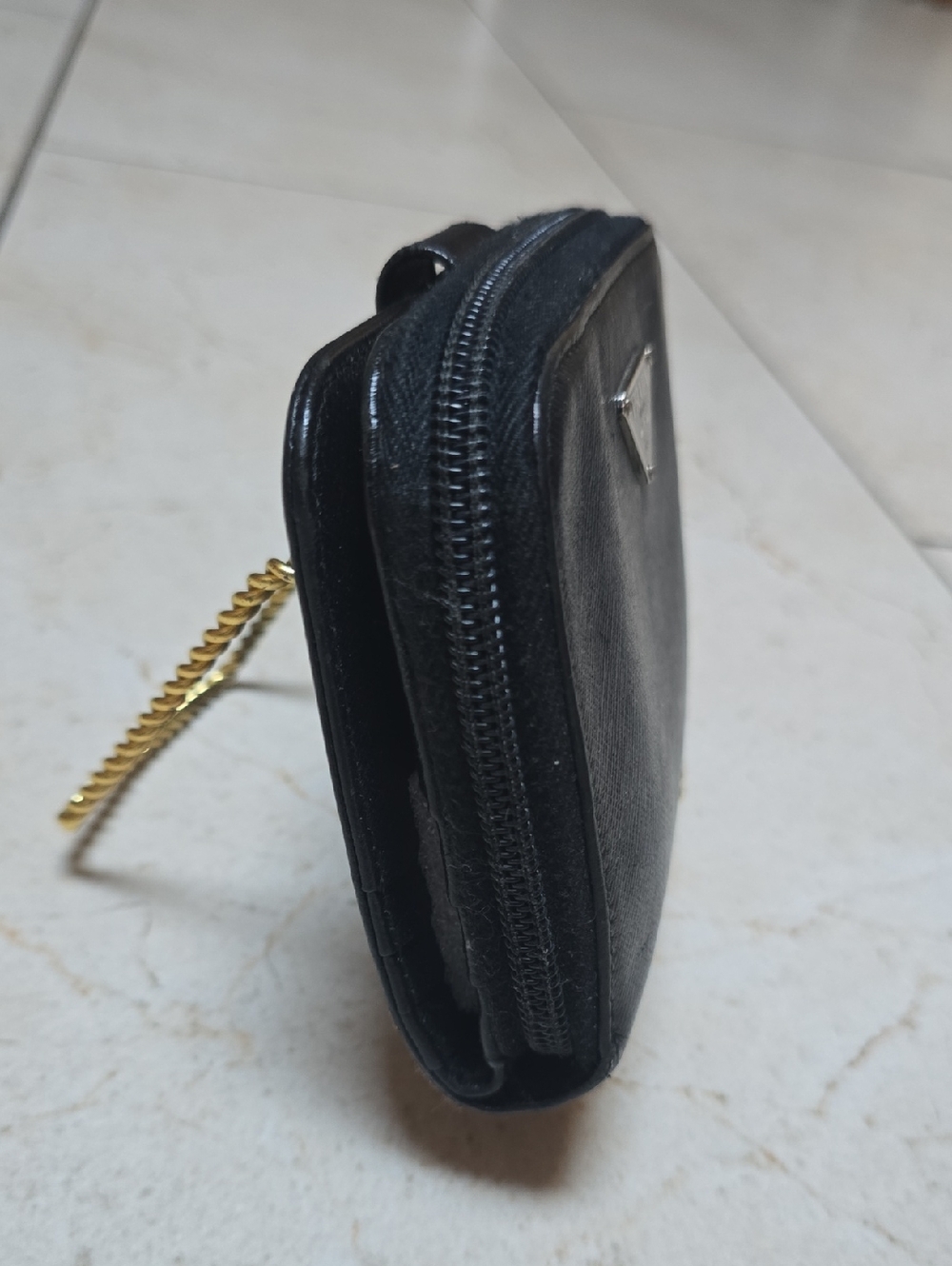 Prada Saffiano Black Leather Zip Around Wallet Unisex - Picture 3 of 12